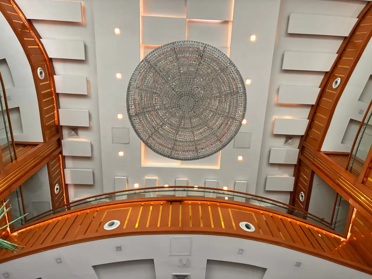 亿特管业PE管与PPR管性能对比及工程选型建议