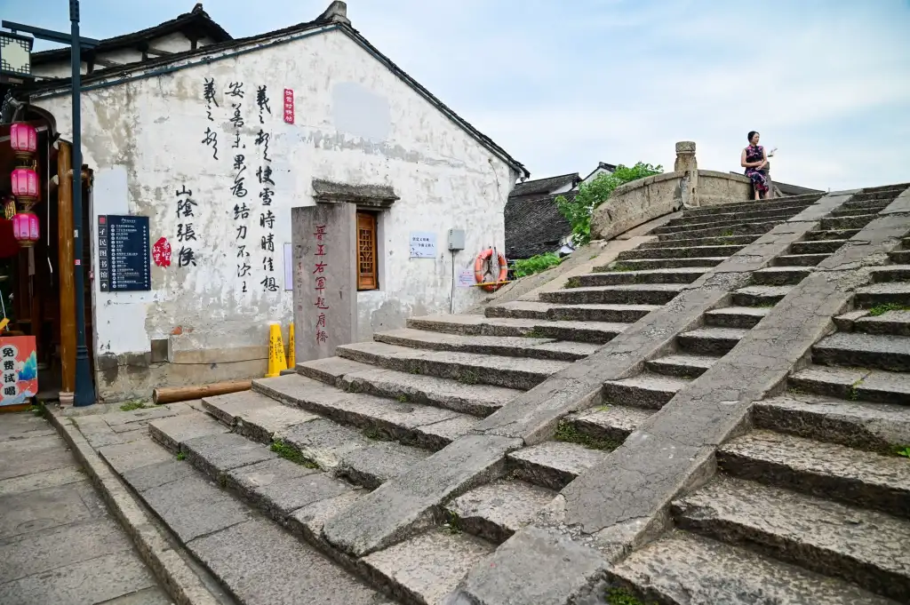 山东建筑工程塑料管道选型对比：管材管件性能与成本综合评估