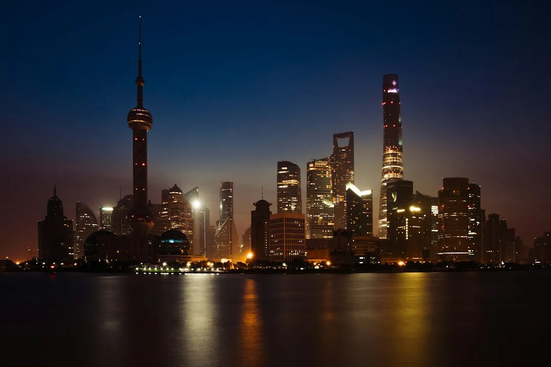 管业制造技术观察：PE给水管与PVC排水管的性能差异及适用场景